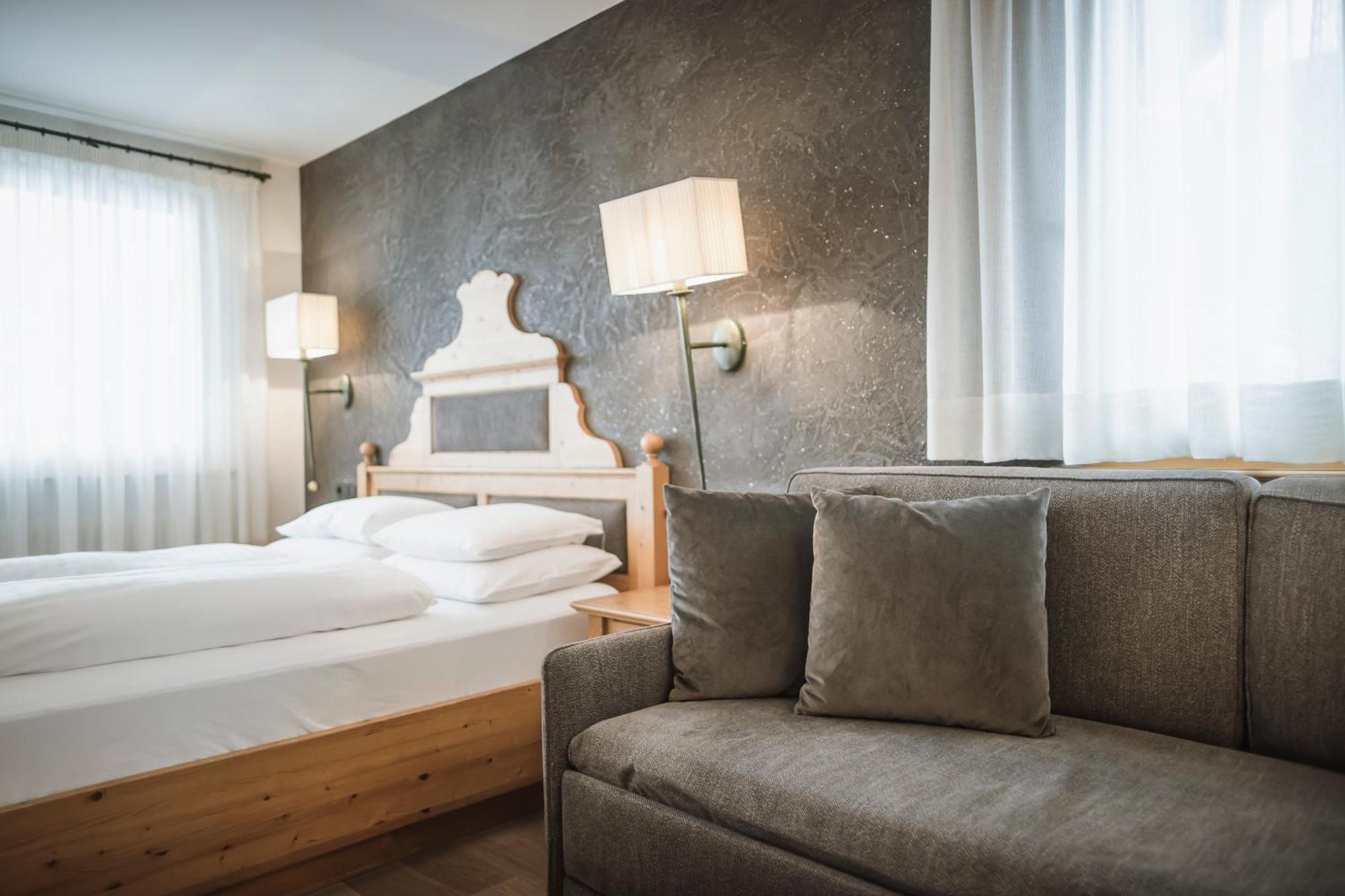 Hotel Solvie ファルツェス エクステリア 写真